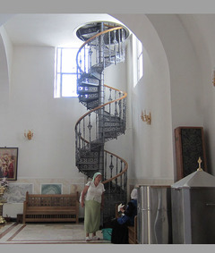 Чугунная винтовая лестница "Славянская"