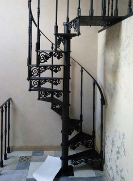 Чугунная винтовая лестница "Велис", фото 1