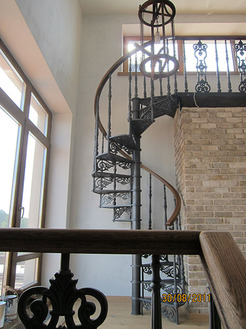 Чугунная винтовая лестница "Флорис", фото 3
