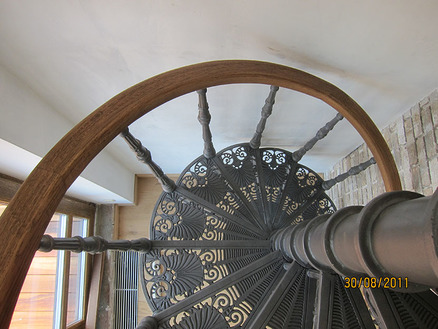 Чугунная винтовая лестница "Флорис", фото 4